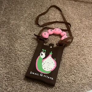 Snail & Pitaya